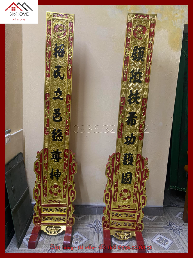 Câu đối thờ chữ Trấn ải phù quân- Chiêu dân lập ấp